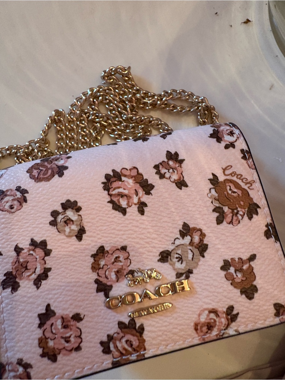 Coach Blush Pink Floral Card Case with Gold Chain - Picture 4 of 5